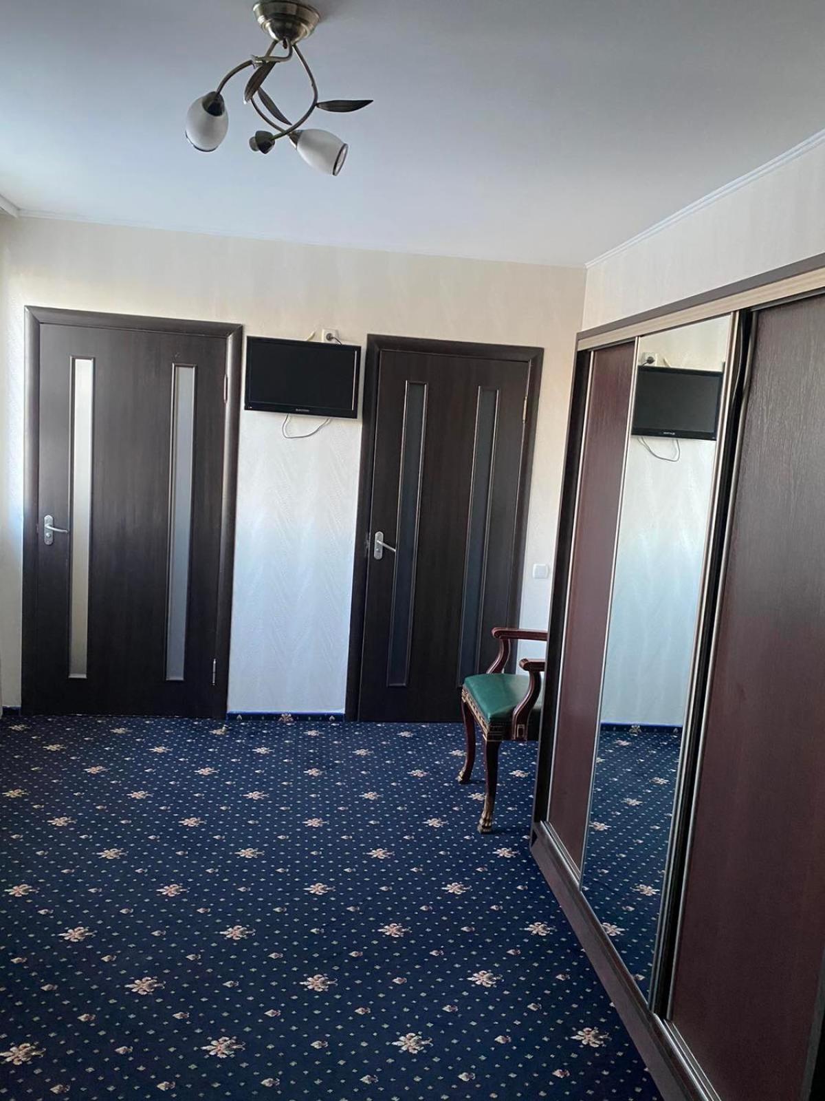 Faraon Hotel Ivano-Frankivsk Exterior foto